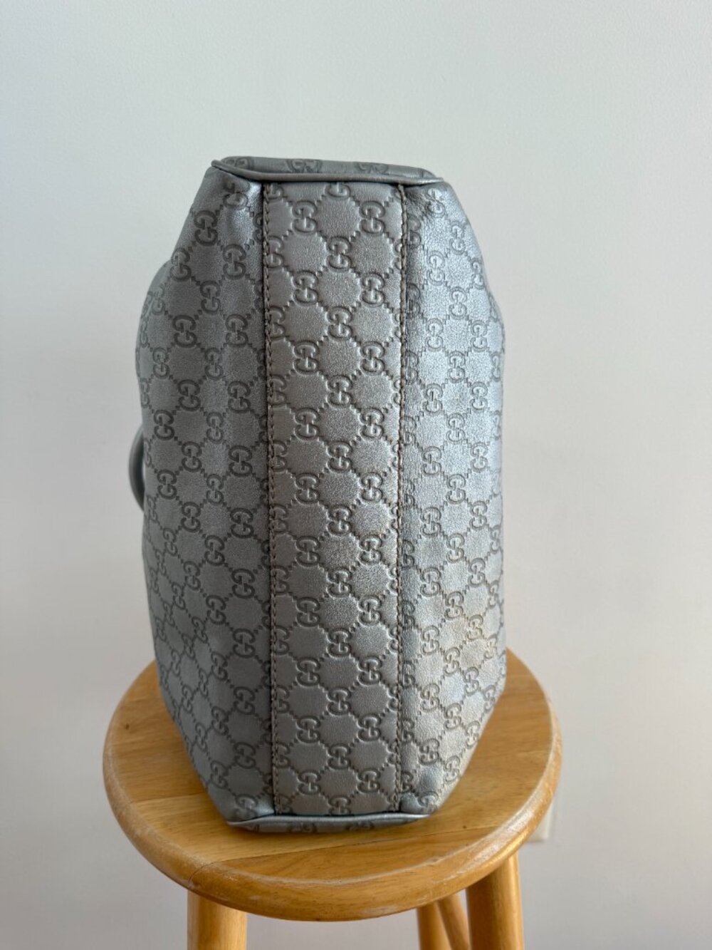Gucci Guccissima Sukey Medium Tote Metallic Grey - Picture 6 of 10